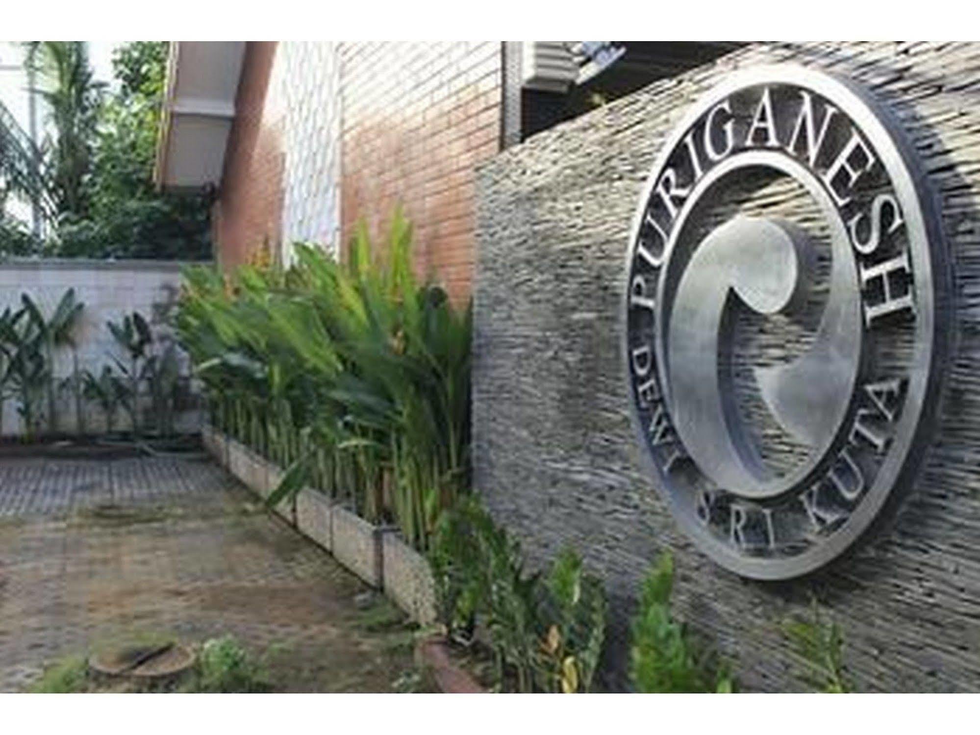 Puri Ganesh Hotel Legian Exterior foto