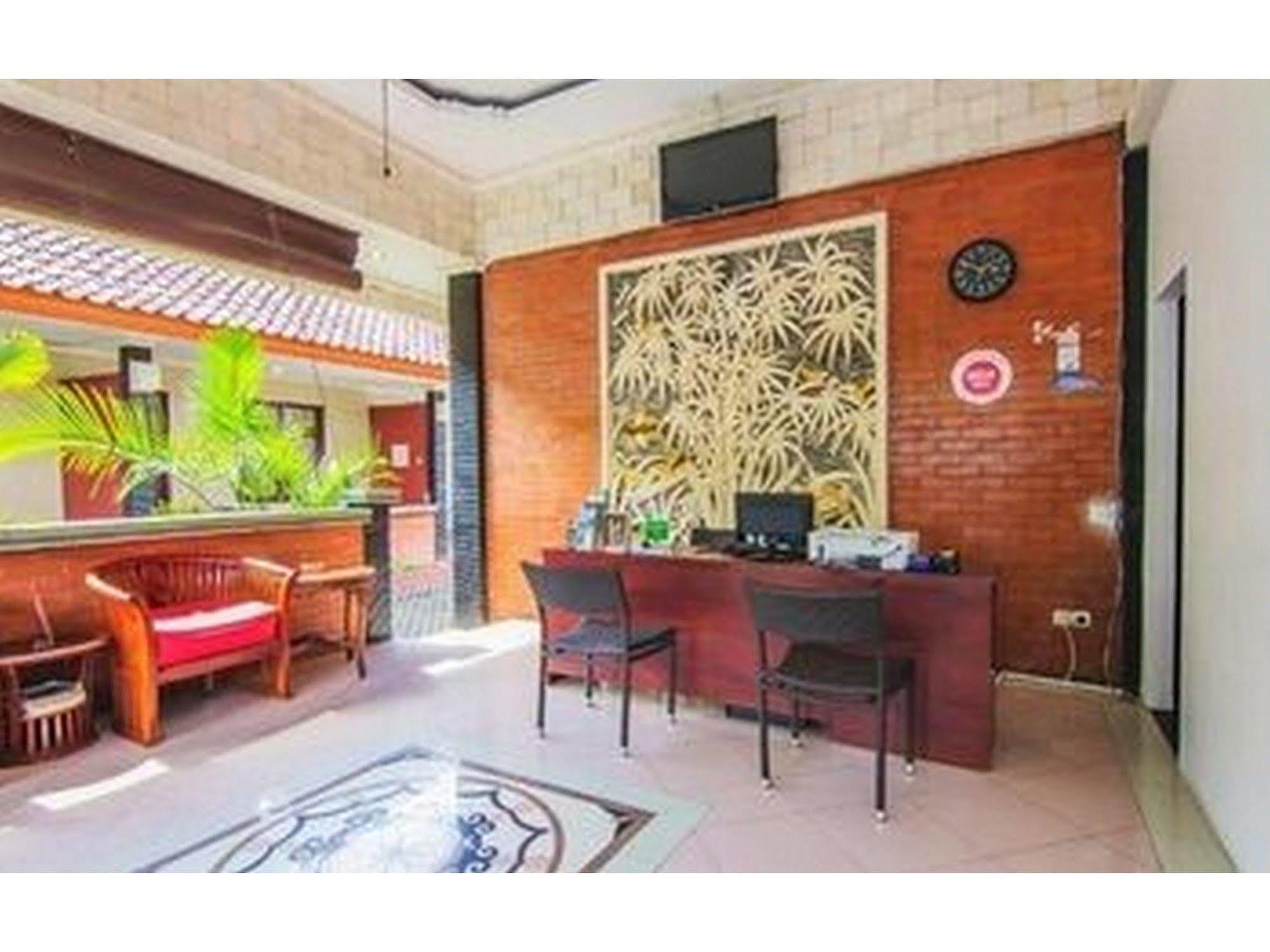 Puri Ganesh Hotel Legian Exterior foto