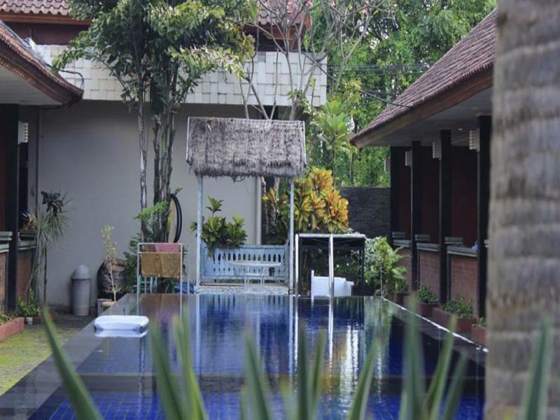 Puri Ganesh Hotel Legian Exterior foto