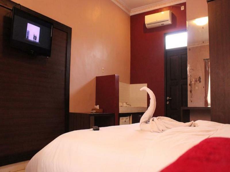 Puri Ganesh Hotel Legian Exterior foto